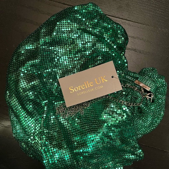 Emerald green chainmail dress - Picture 5 of 6